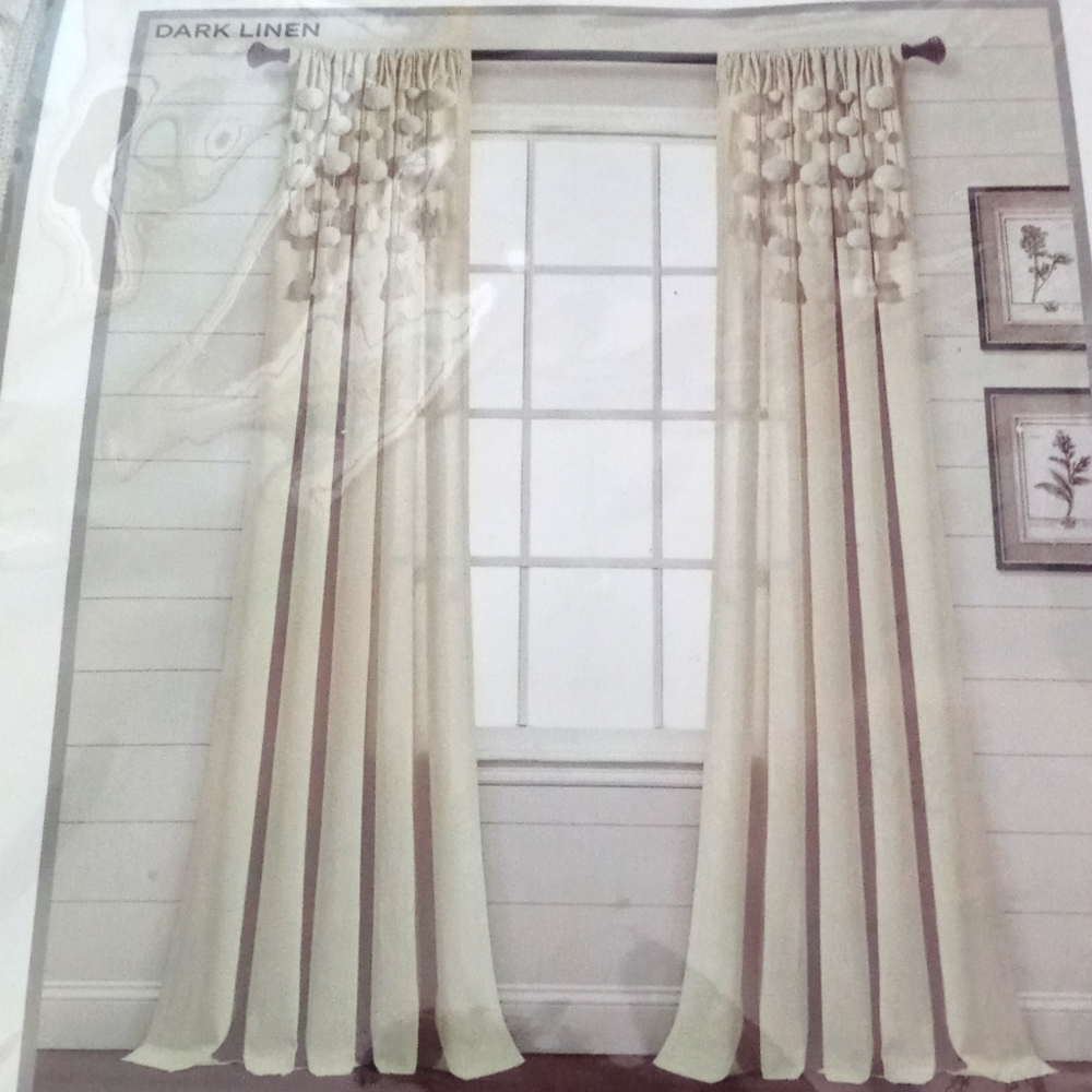 Lush decor curtains